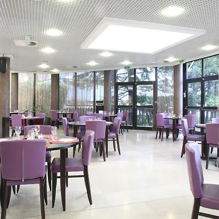 Les Aigues Blanches Aparthotel 3*