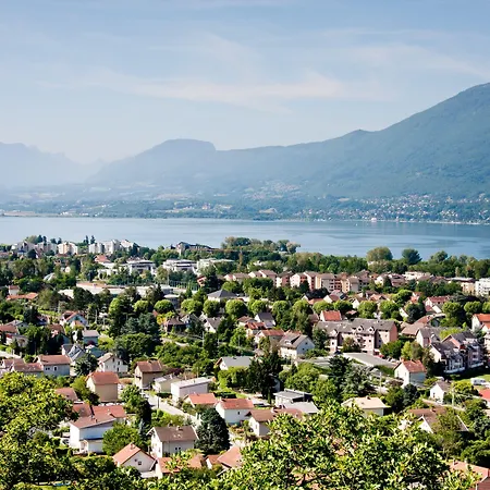 Les Aigues Blanches 3*